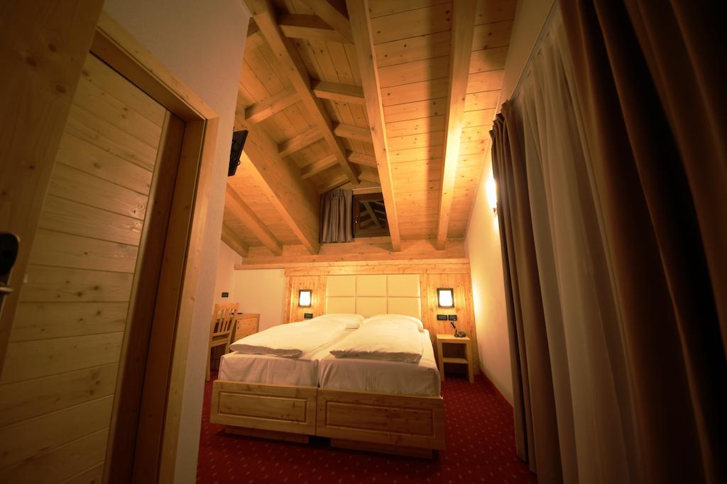 Hotel Garni My Ledro Pieve Di Ledro Szoba fotó